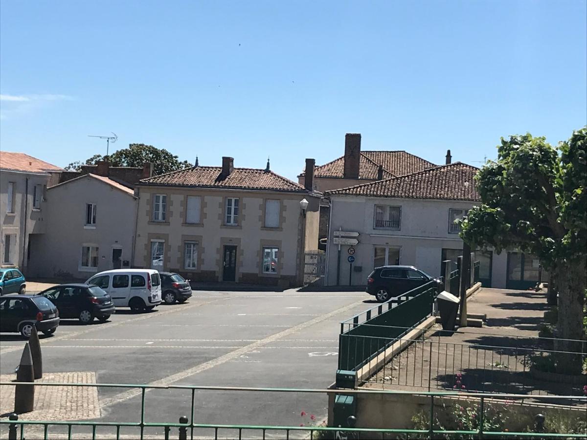 Place Au Repos Apartamento Mouilleron-en-Pareds Exterior foto